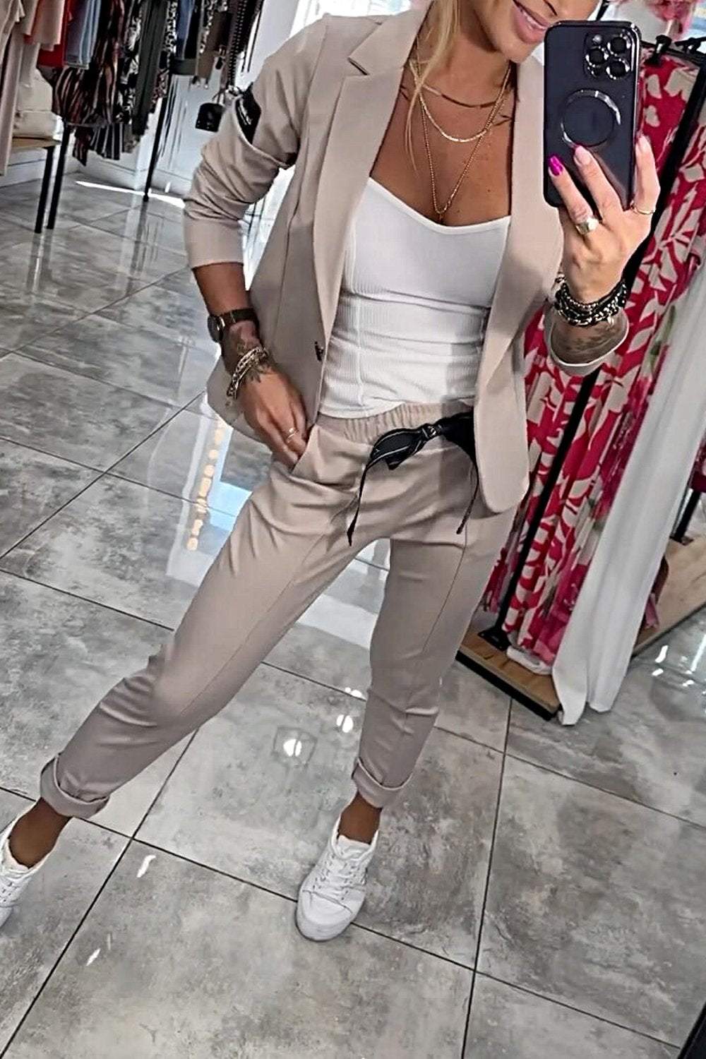 Jackie's - Top & Hose Set