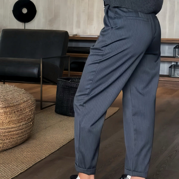 MATHILDA | ELEGANTE, FIGURBETONENDE HOSE MIT STREIFEN