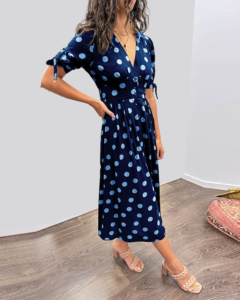 CATERINA | Midi Kleid mit V-Ausschnitt und zeitlosem Punktmuster