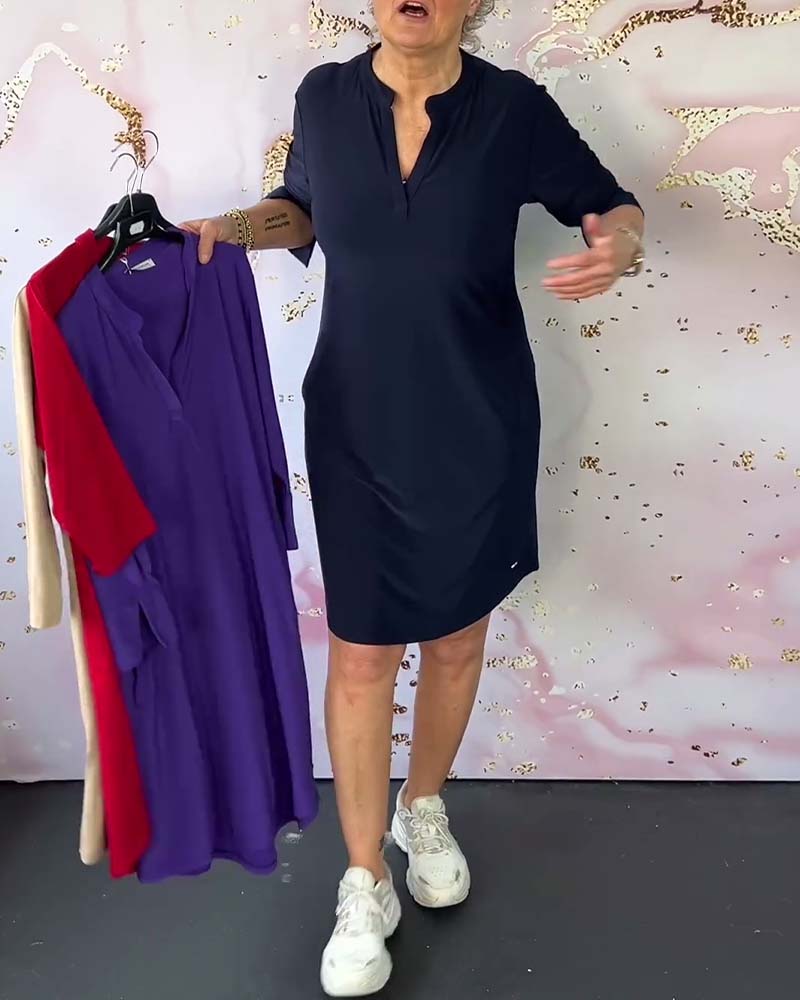Hanneke™ - Einfarbiges Kleid mit V-Ausschnitt