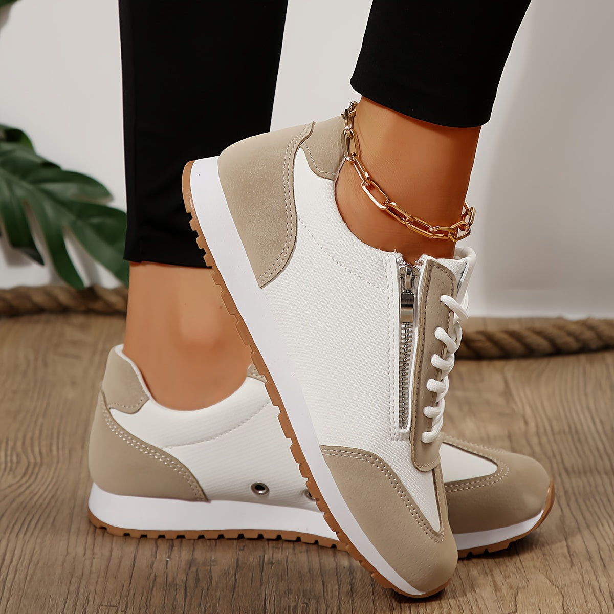 Evi Schuh (Neue Komfort Kollektion)