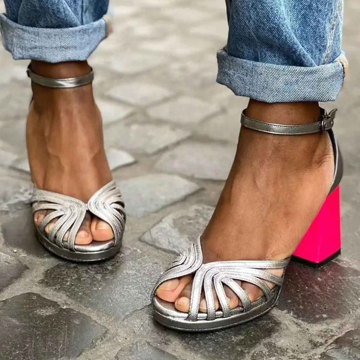Marcella™ | Sandalen mit Glänzendem Absatz