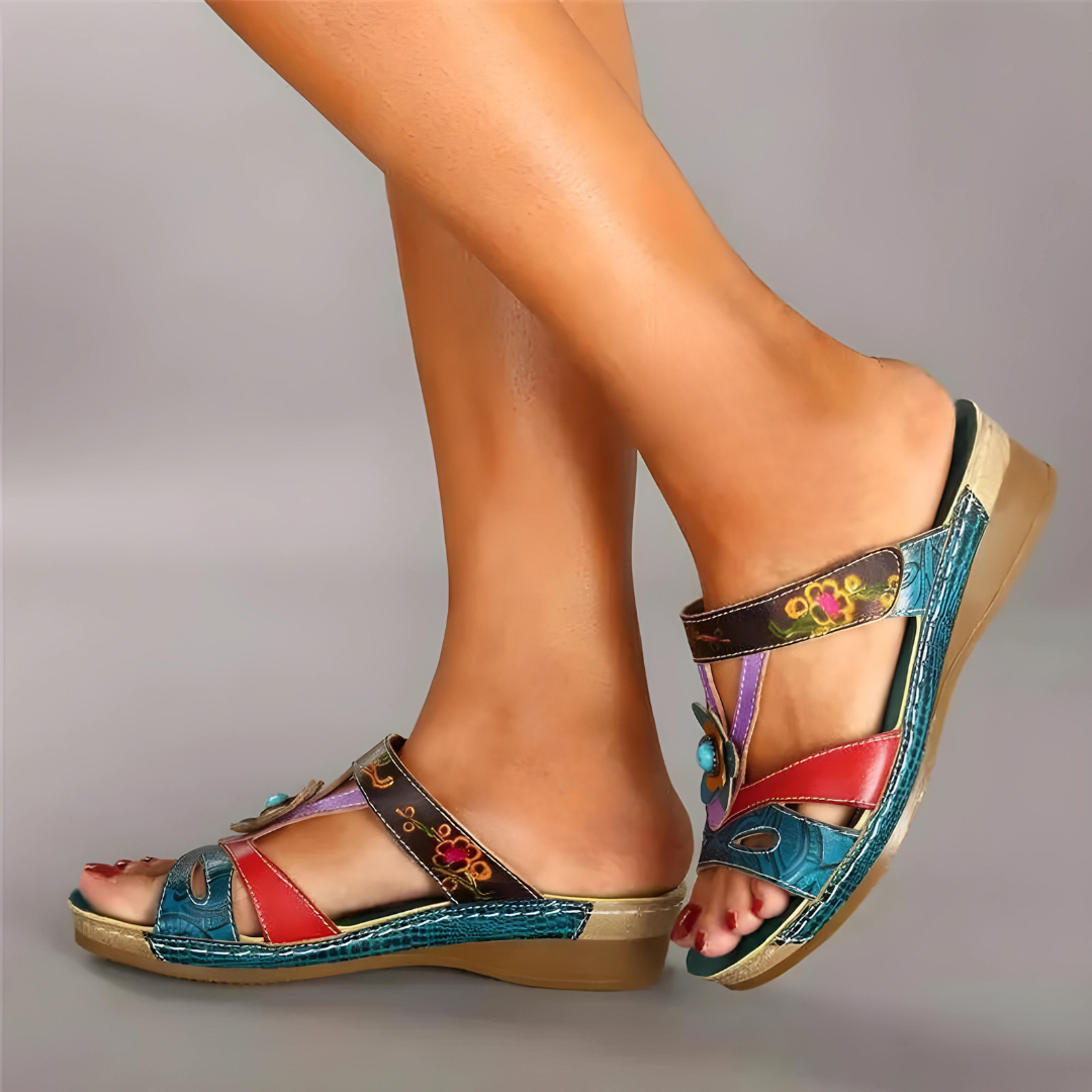 Bequeme und trendige Sandalen LadiVania