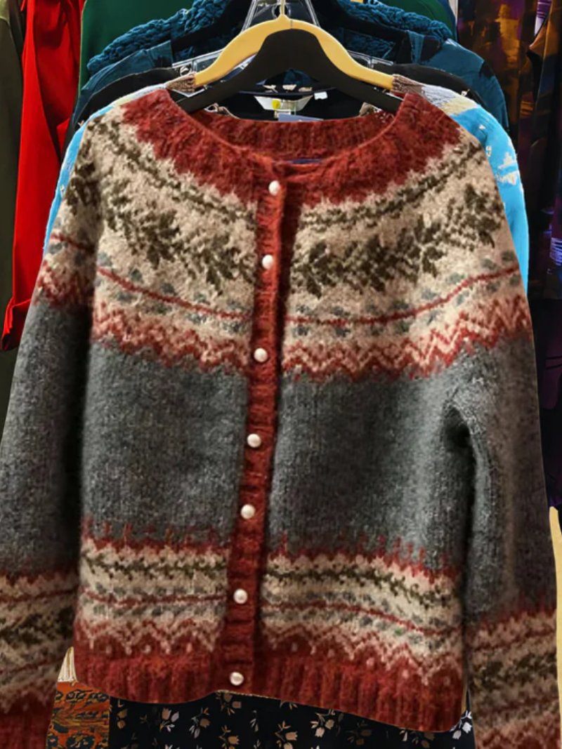 Nelia – Strickjacke mit klassischem Wintermuster