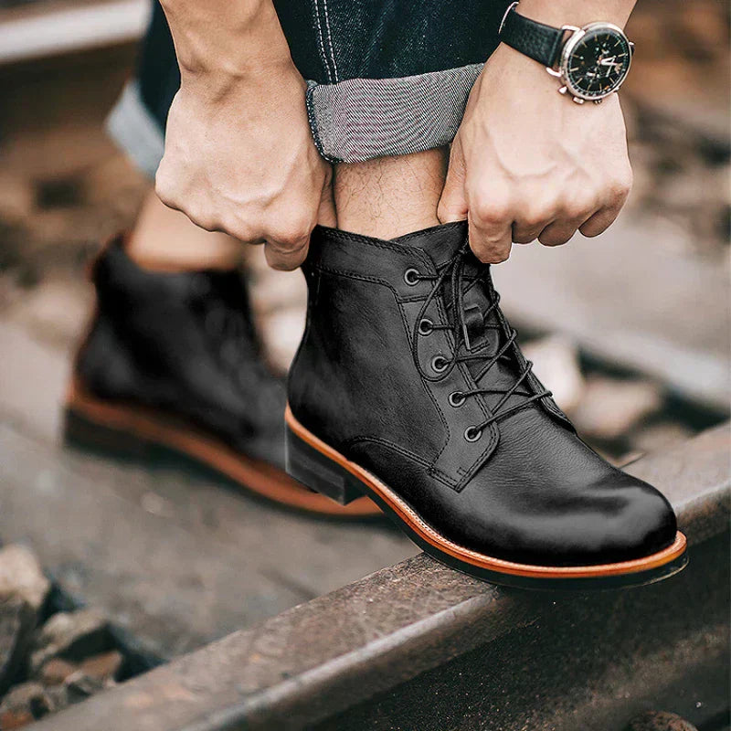 Caleb | Hohe Stiefel