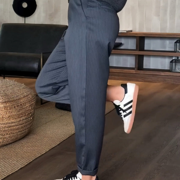 MATHILDA | ELEGANTE, FIGURBETONENDE HOSE MIT STREIFEN